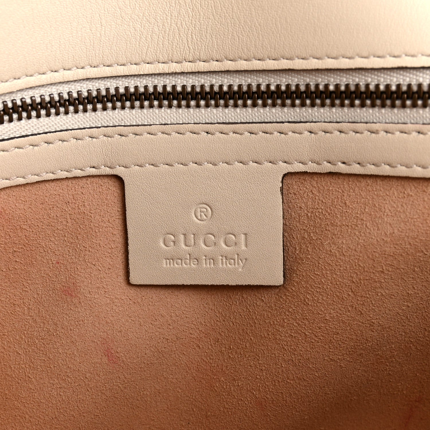 Calfskin Matelasse Small GG Marmont Shoulder Bag White