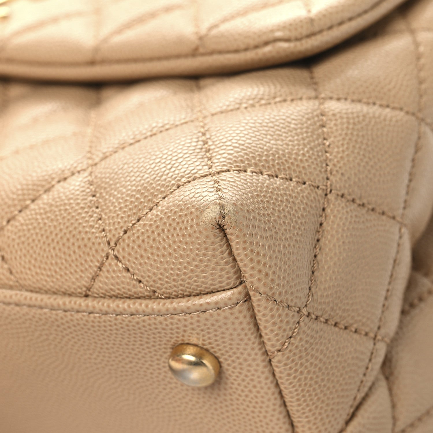 Caviar Quilted Small Coco Handle Flap Beige