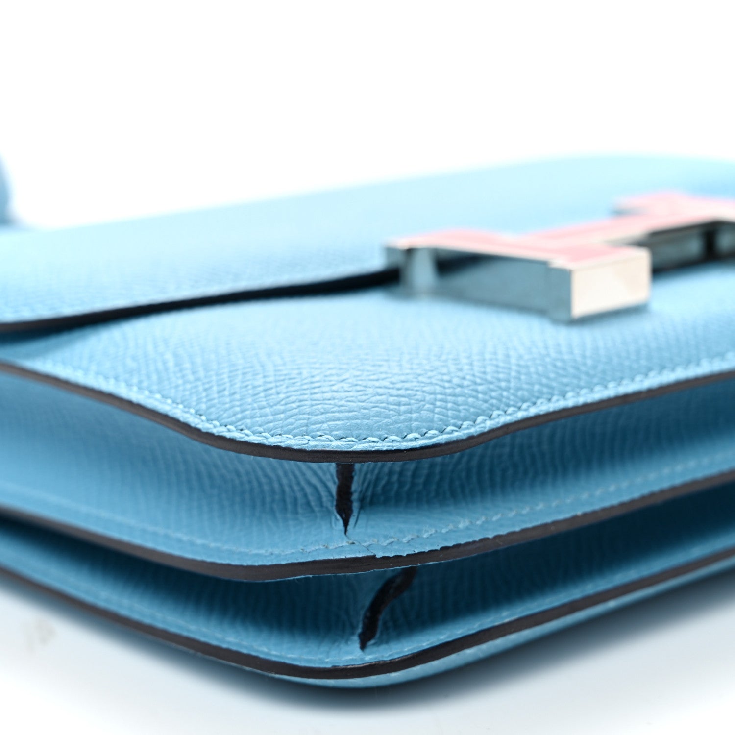Epsom Enamel Constance 18 Bleu Du Nord Rouge de Coeur