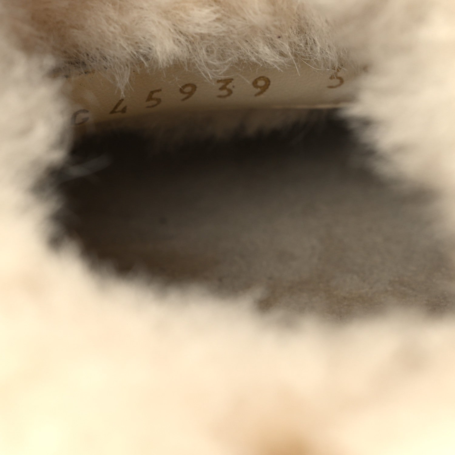 Suede Shearling CC Cap Toe Mules 38.5 Beige Black