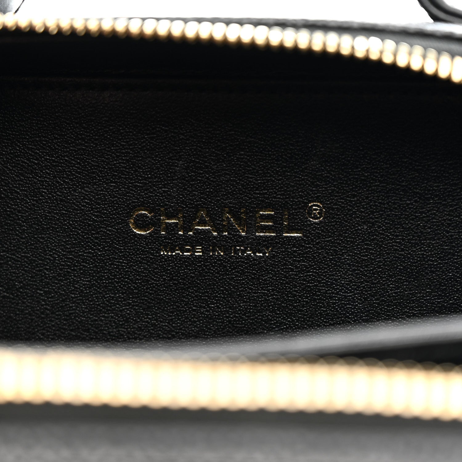 Caviar Quilted Small CC Filigree Vanity Case Black