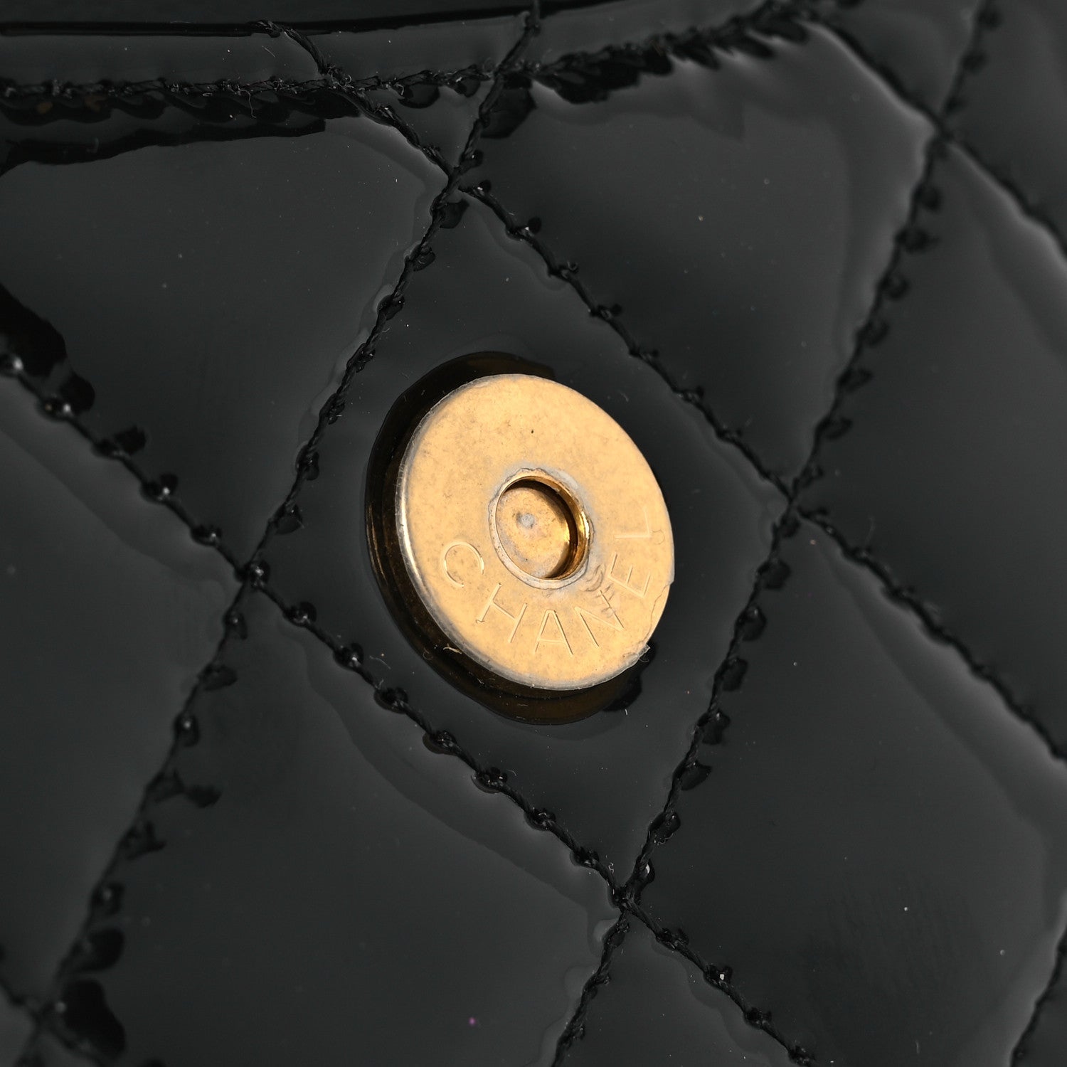 Patent Enamel Quilted Coco Hearts Clutch With Chain Black