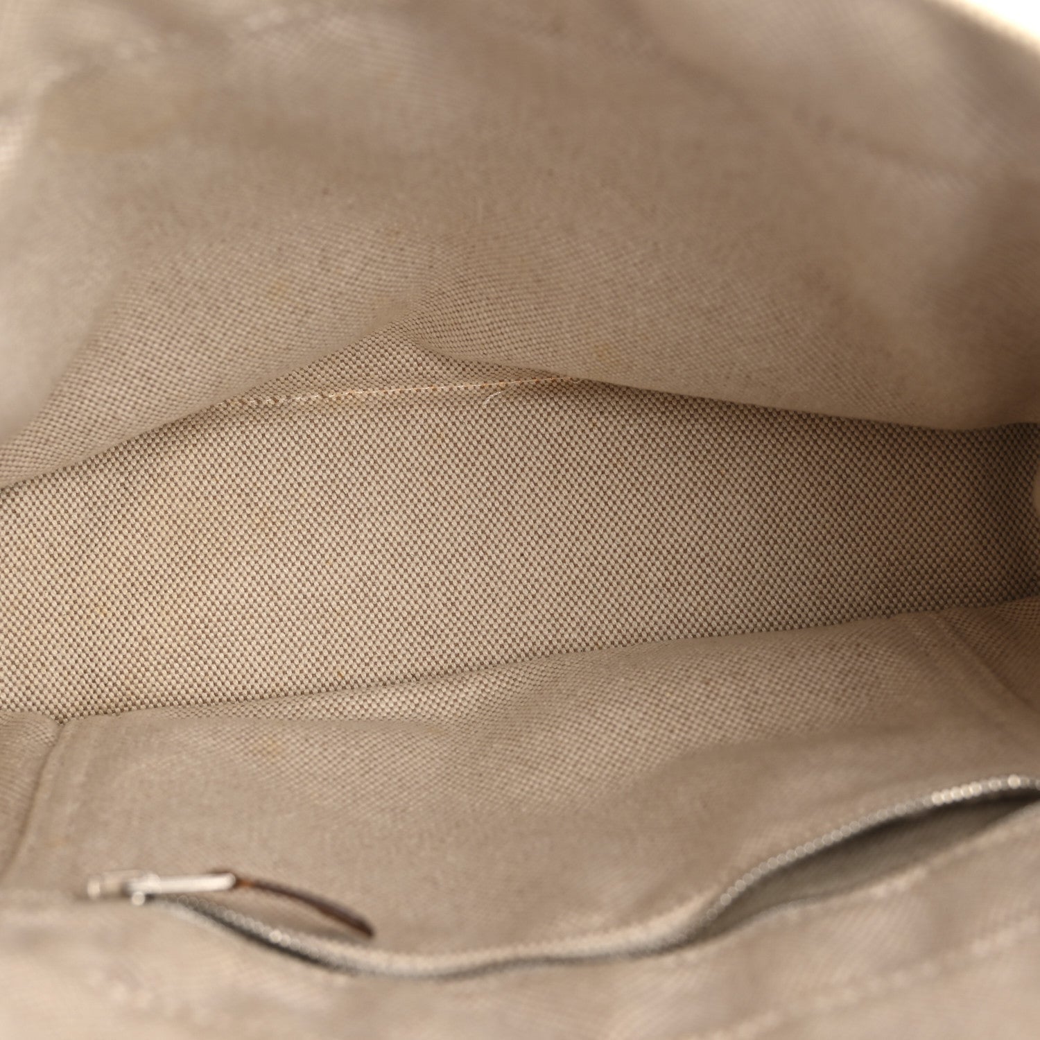 Toile Taurillon Clemence Sac Harnais Tote PM Beige Gold