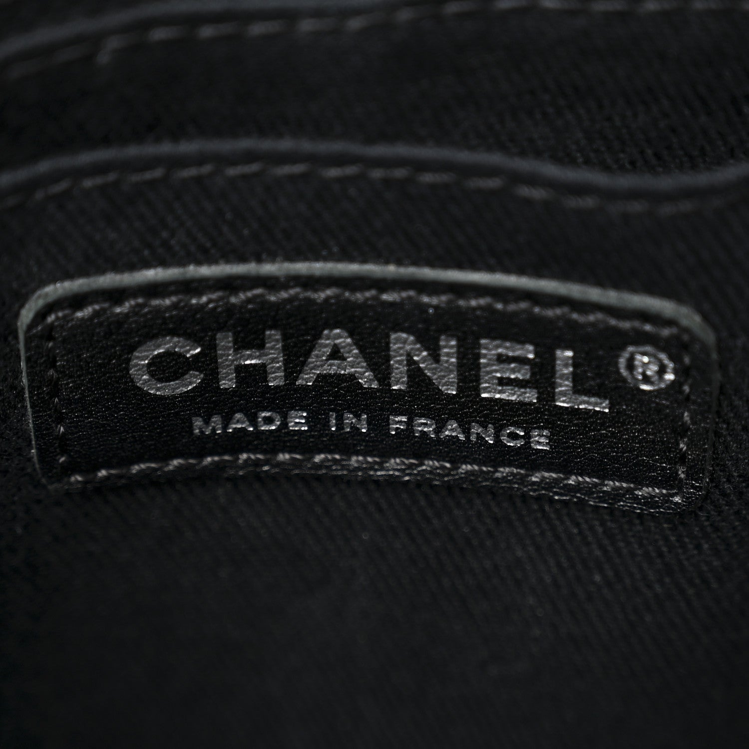 Grained Vegetal Calfskin Small Urban Shopping Tote Black