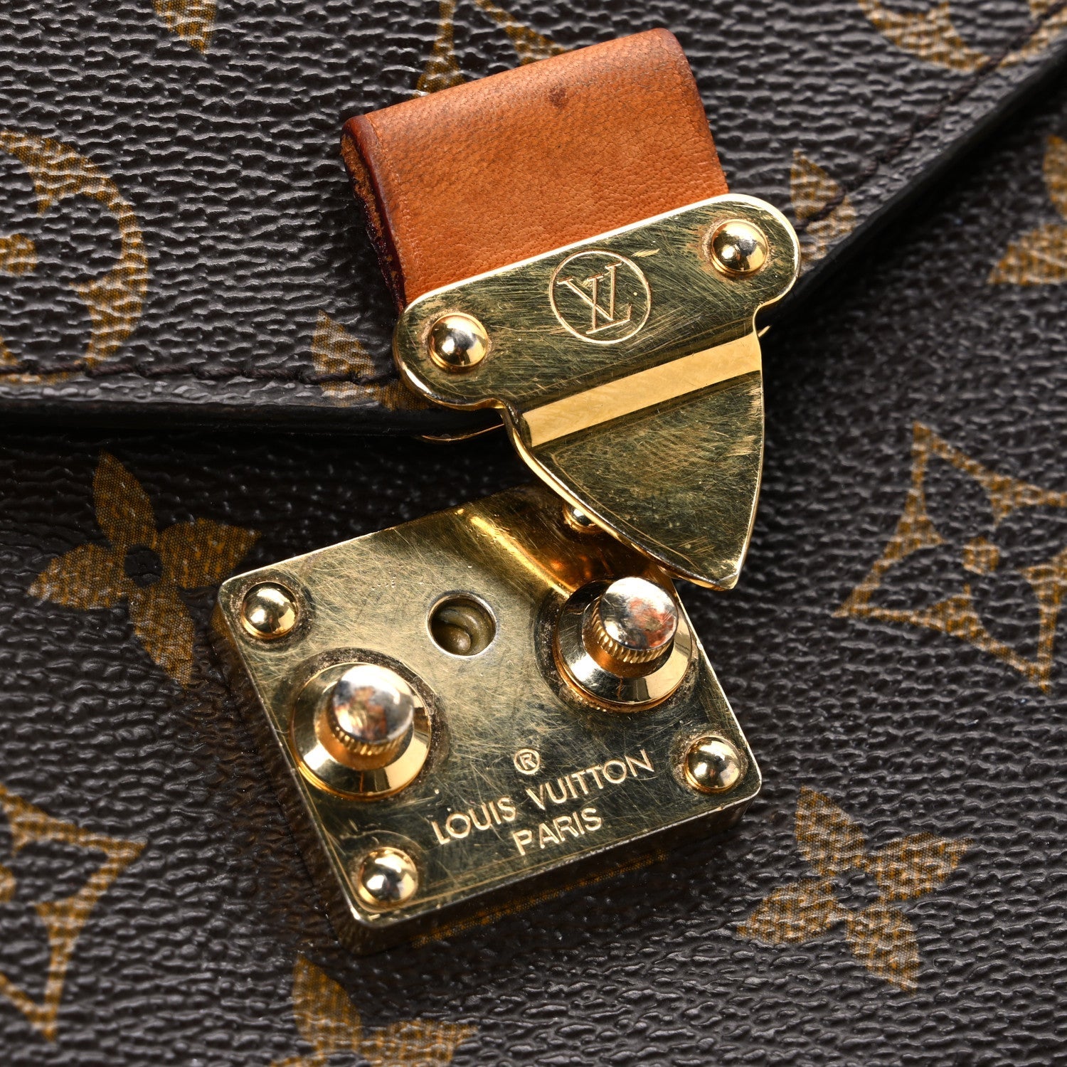 Monogram Pochette Metis