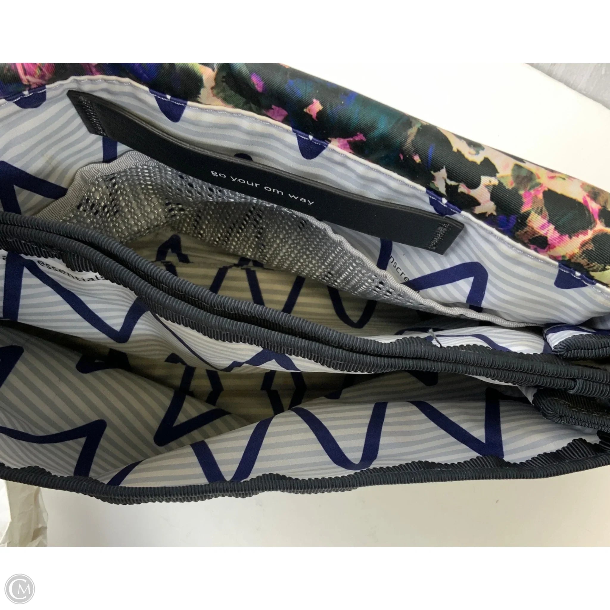 Crossbody By Lululemon, Size: Medium