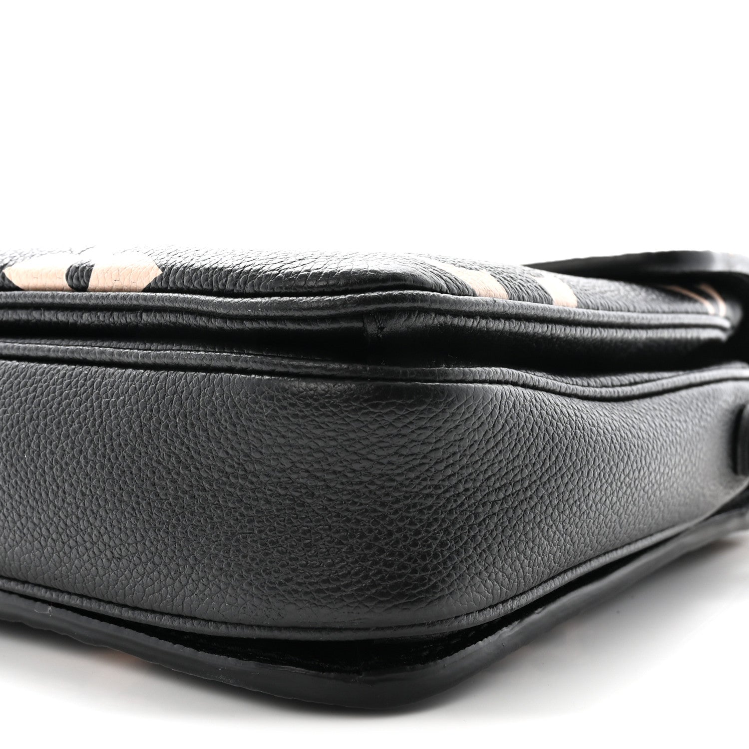 Empreinte Monogram Giant Pochette Metis Black Beige
