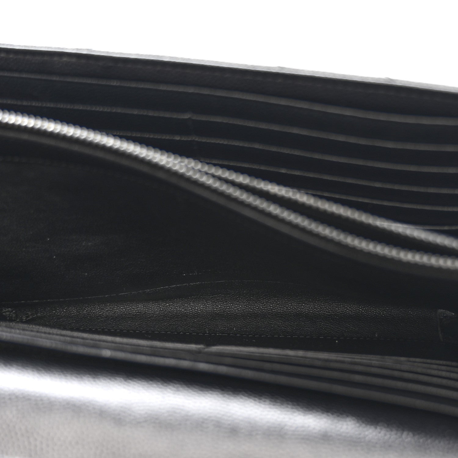 Grain De Poudre Matelasse Chevron Monogram Monochrome Chain Wallet Black
