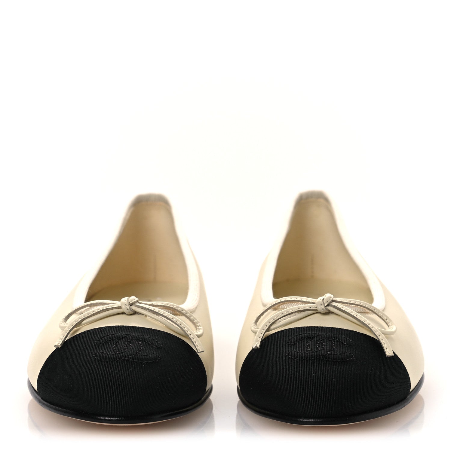 Calfskin Grosgrain Cap Toe CC Ballerina Flats 37 Ivory Black