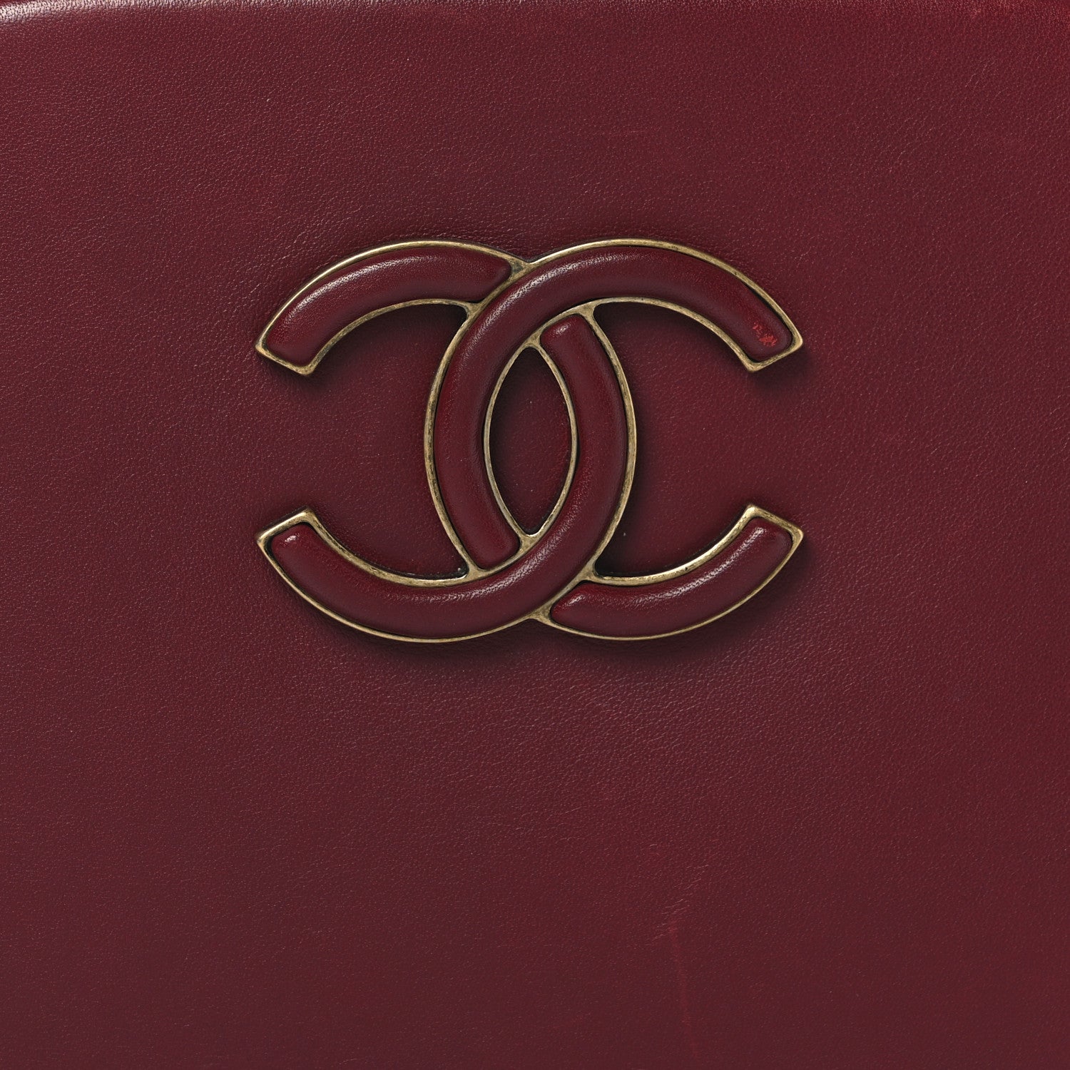 Shiny Calfskin Goatskin Quilted Small Coco Curve Vanity Burgundy