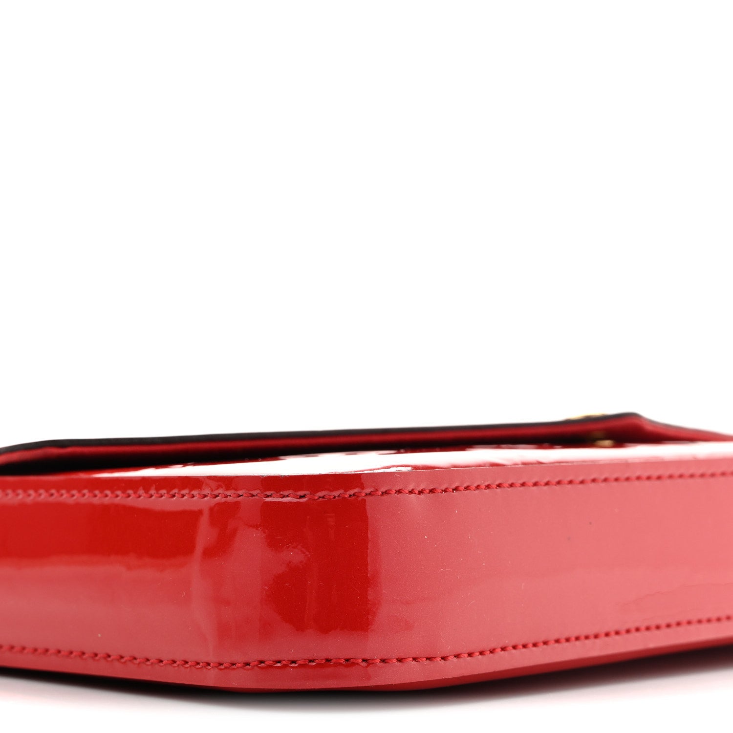 Vernis Felicie Pochette Chain Wallet Cherry