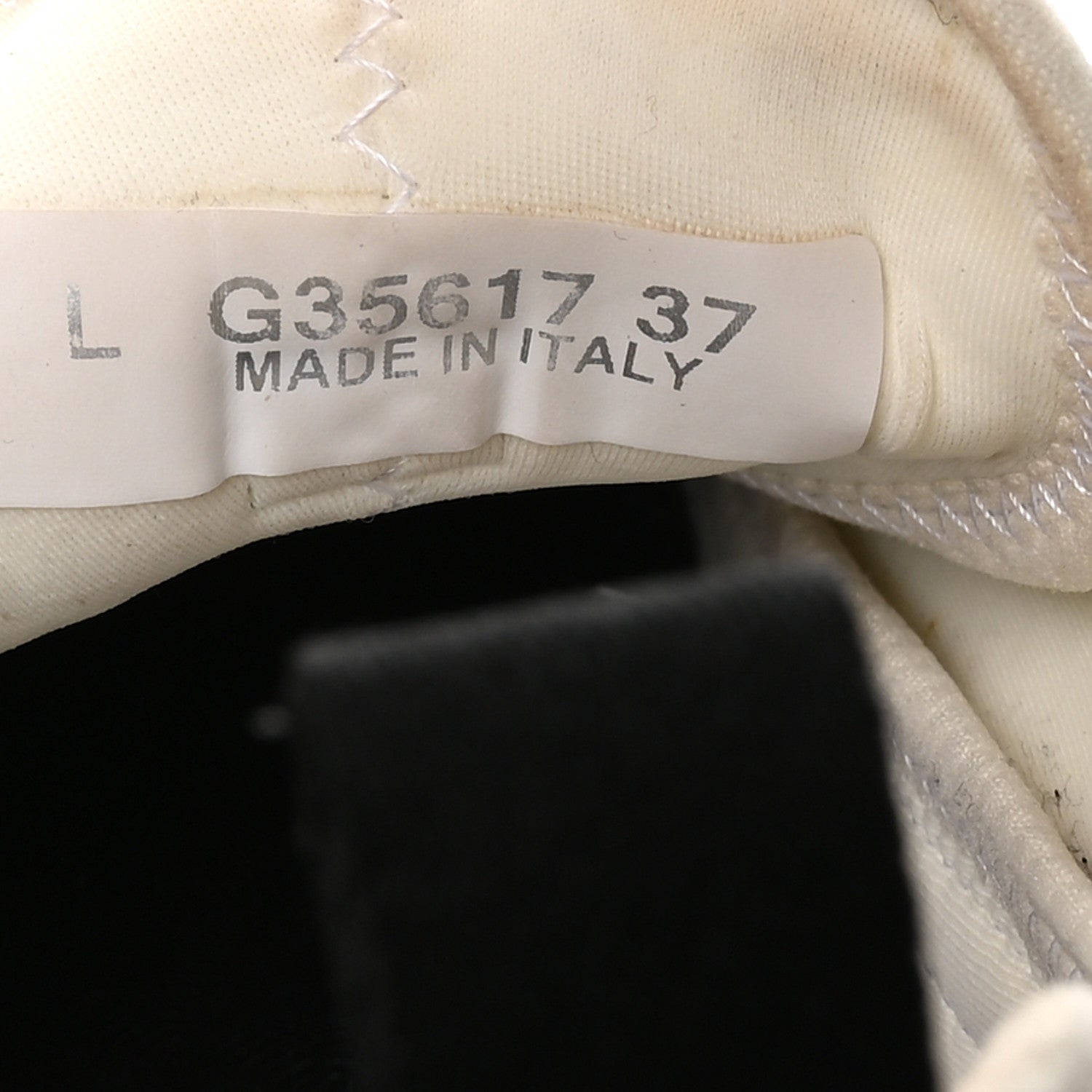 Velvet Calfskin Mixed Fibers CC Sneakers 37 Ivory Black