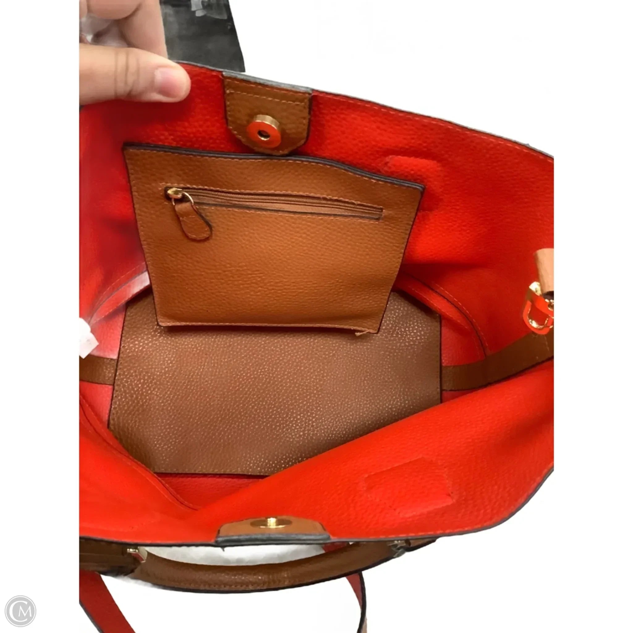 Handbag By Clothes Mentor, Size: Medium