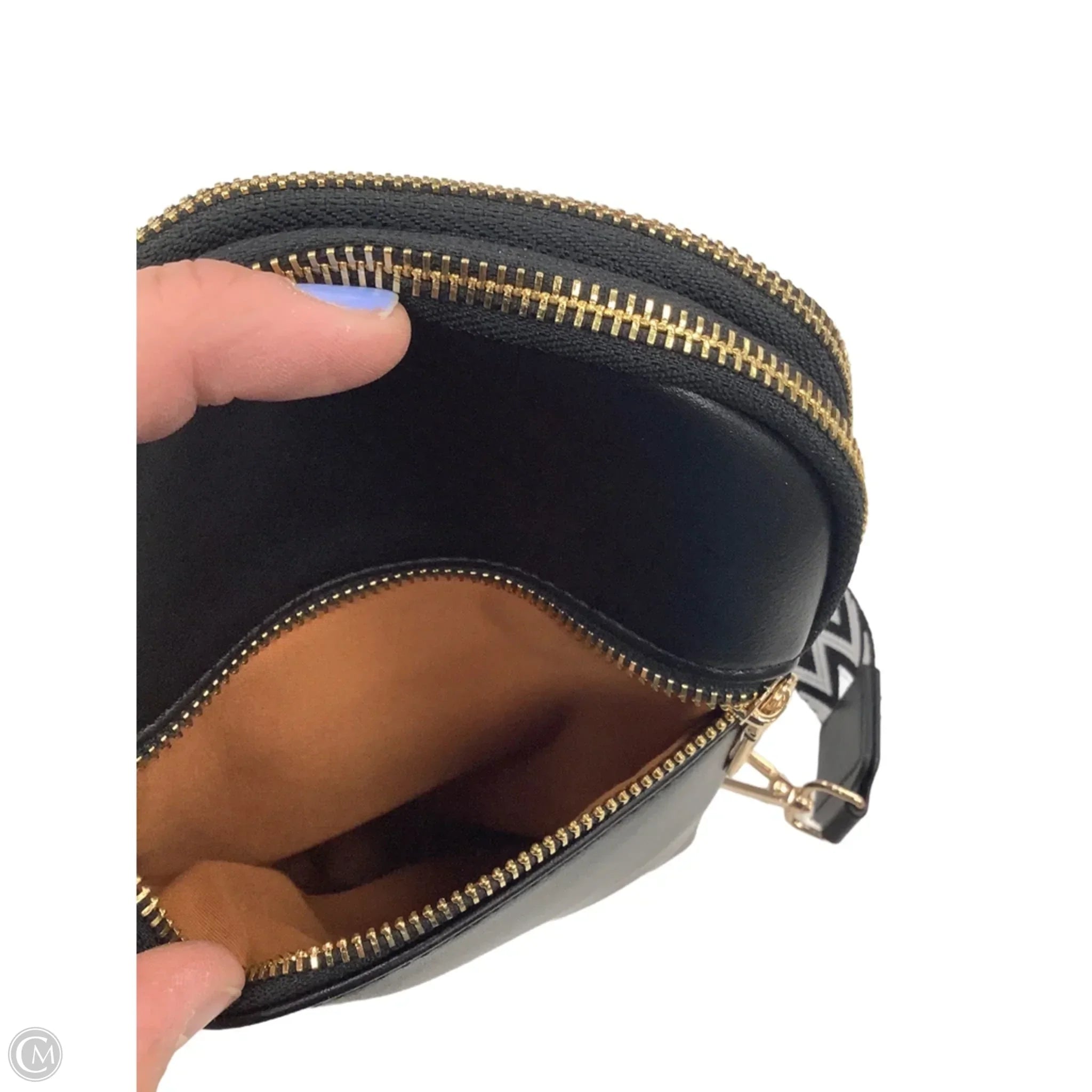 Crossbody By Clothes Mentor, Size: Small