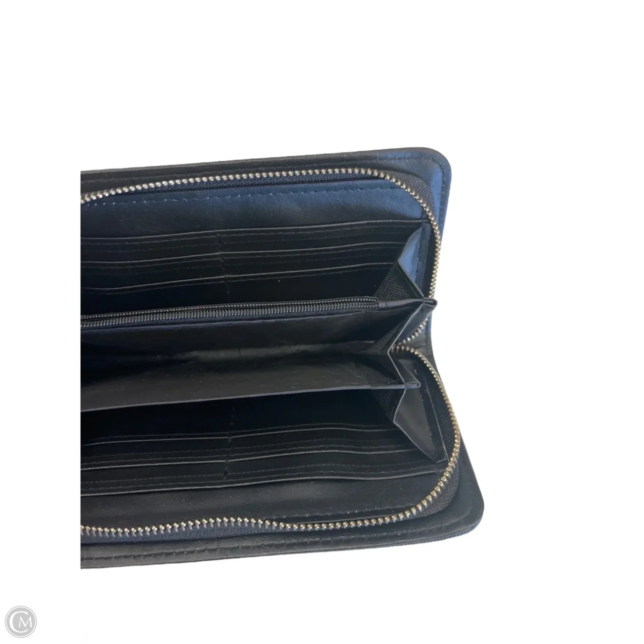 Wallet By Clothes Mentor, Size: Medium