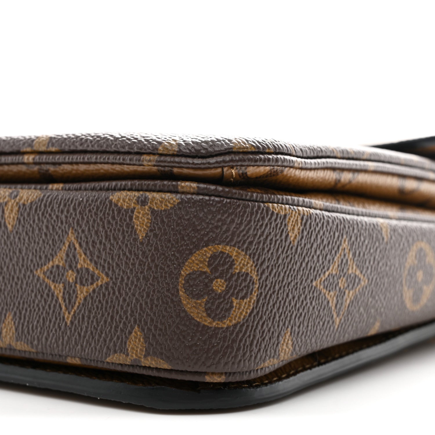 Reverse Monogram Pochette Metis
