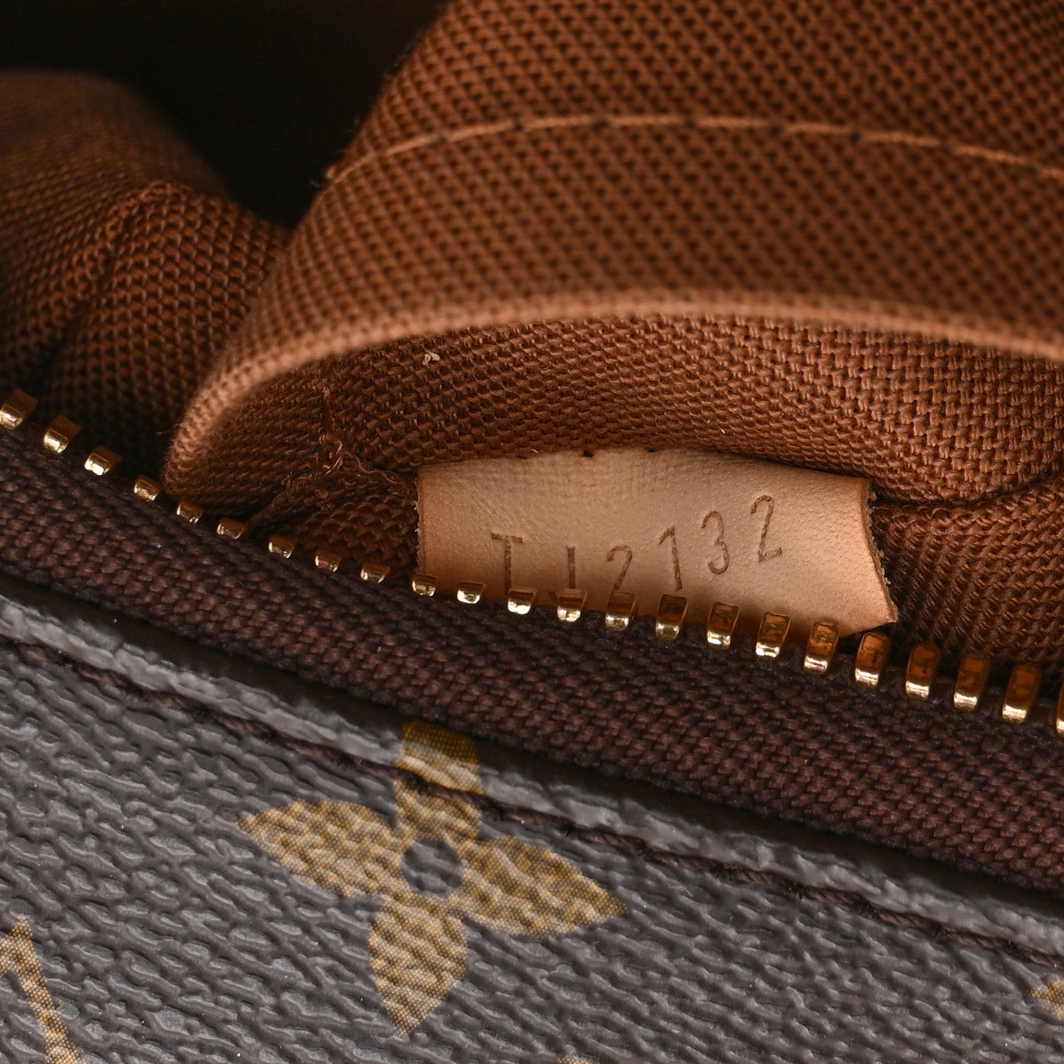 Monogram Sully PM