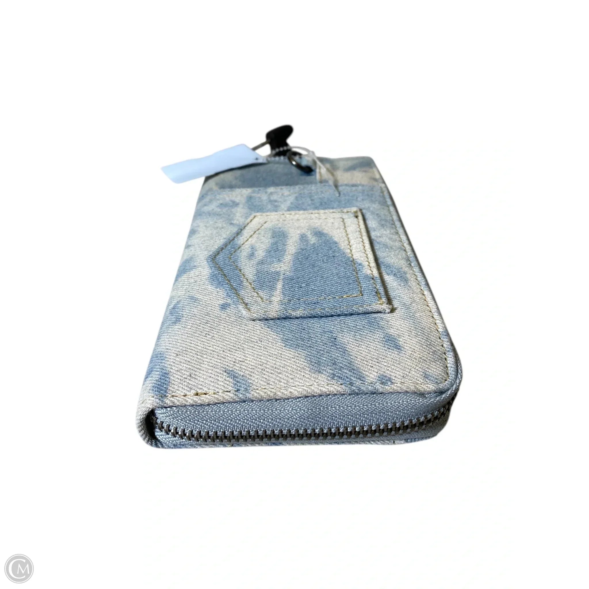 Wallet By Clothes Mentor, Size: Medium