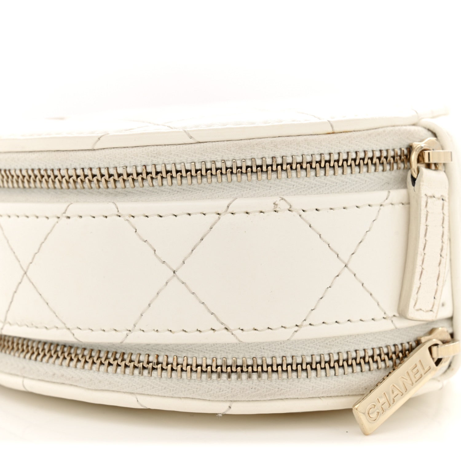 Lambskin Quilted Round Handle With Care Vanity With Chain White