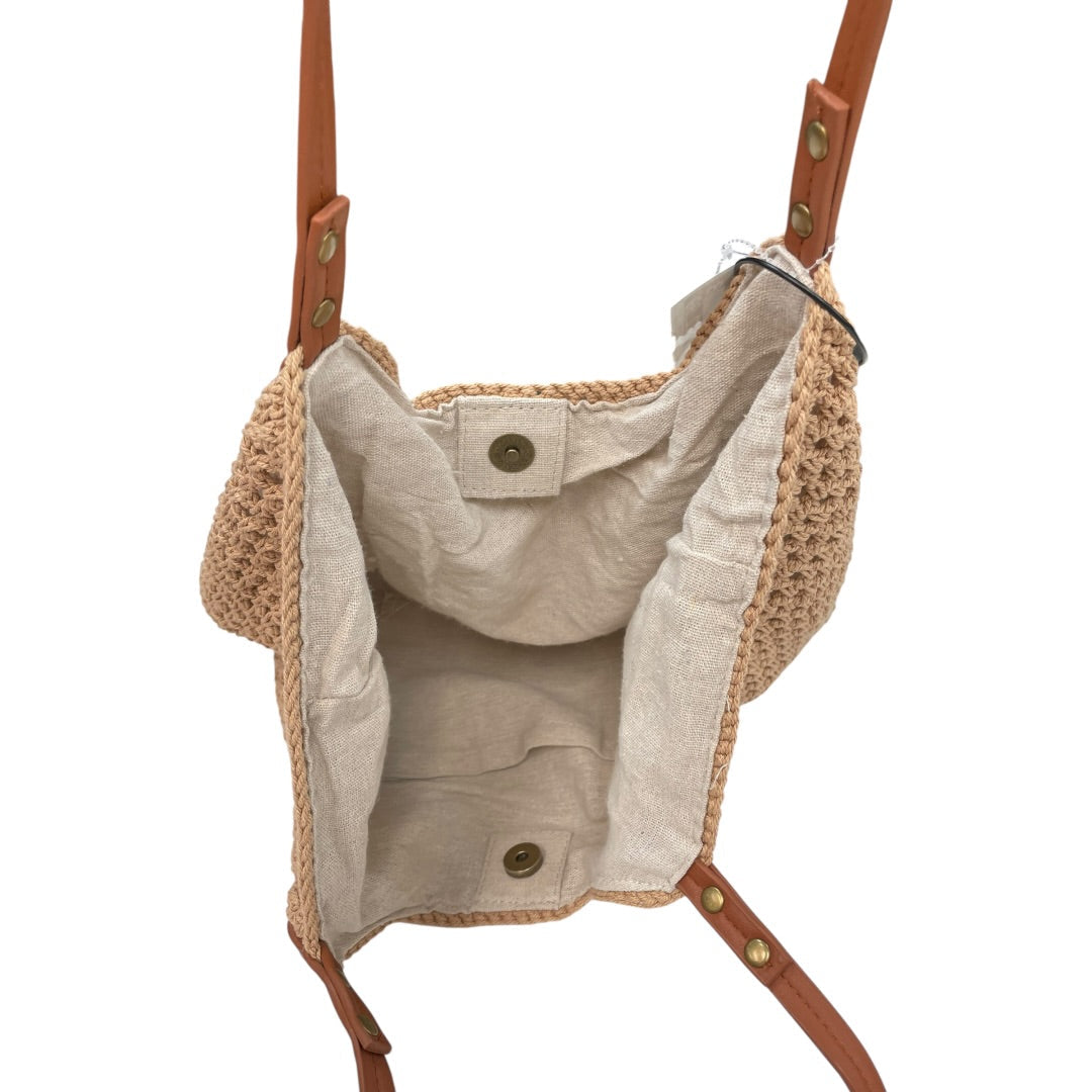 Handbag By Clothes Mentor In Tan, Size:Medium