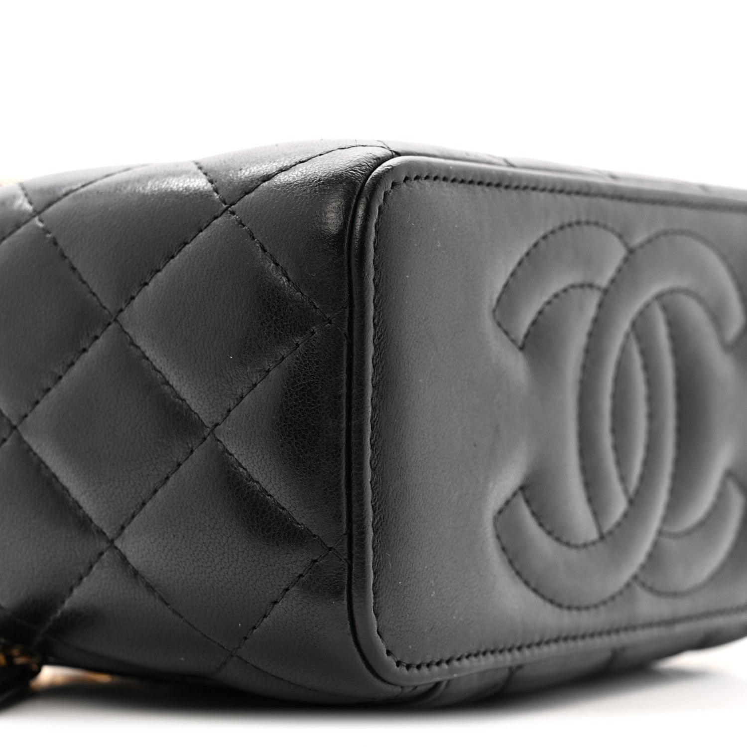 Lambskin Quilted Small Pillow Crush Vanity Case With Chain Black