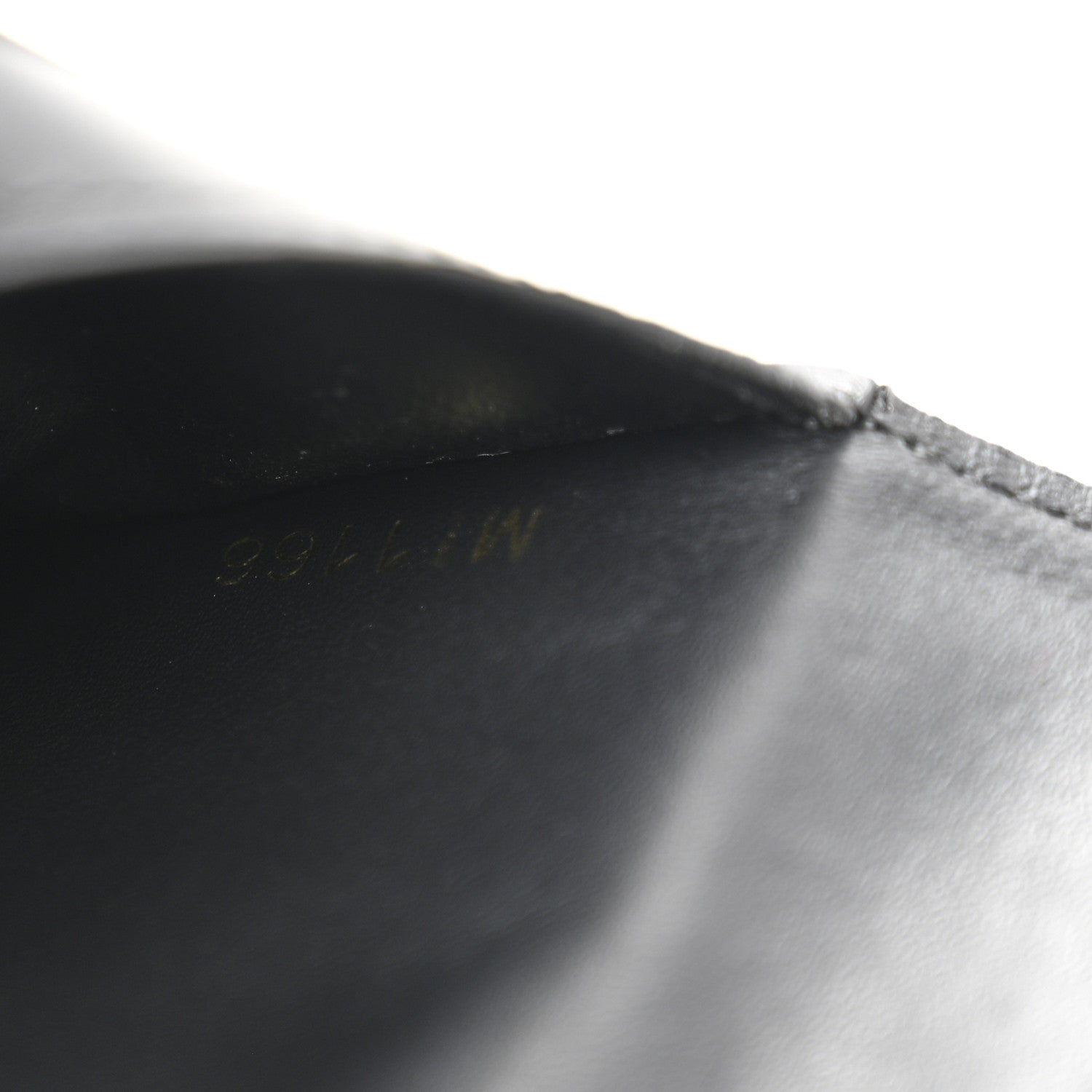 Calfskin City Steamer Wallet Black