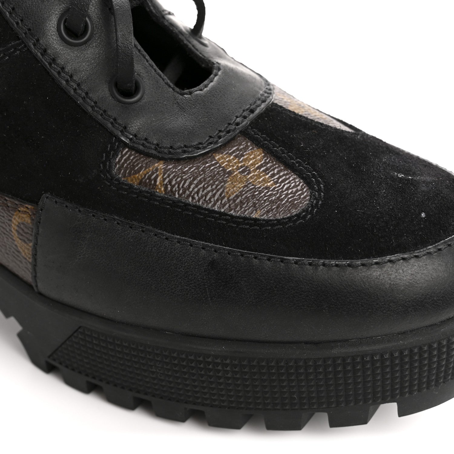 Suede Calfskin Monogram Laureate Platform Desert Boots 41 Black