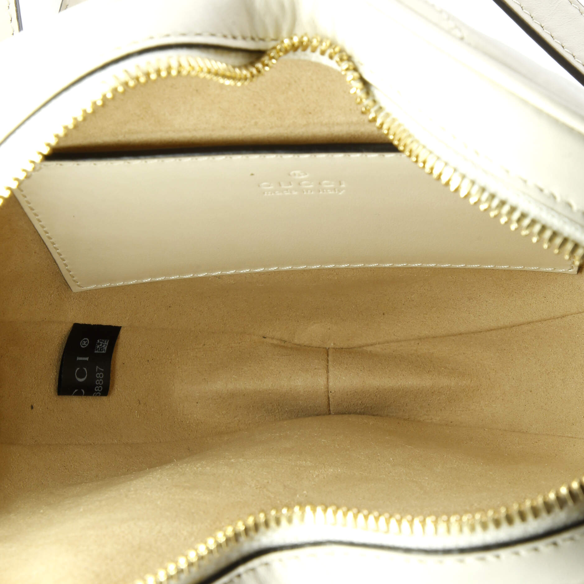 Interlocking G Heart Shoulder Bag Diagonal Quilted Leather Mini