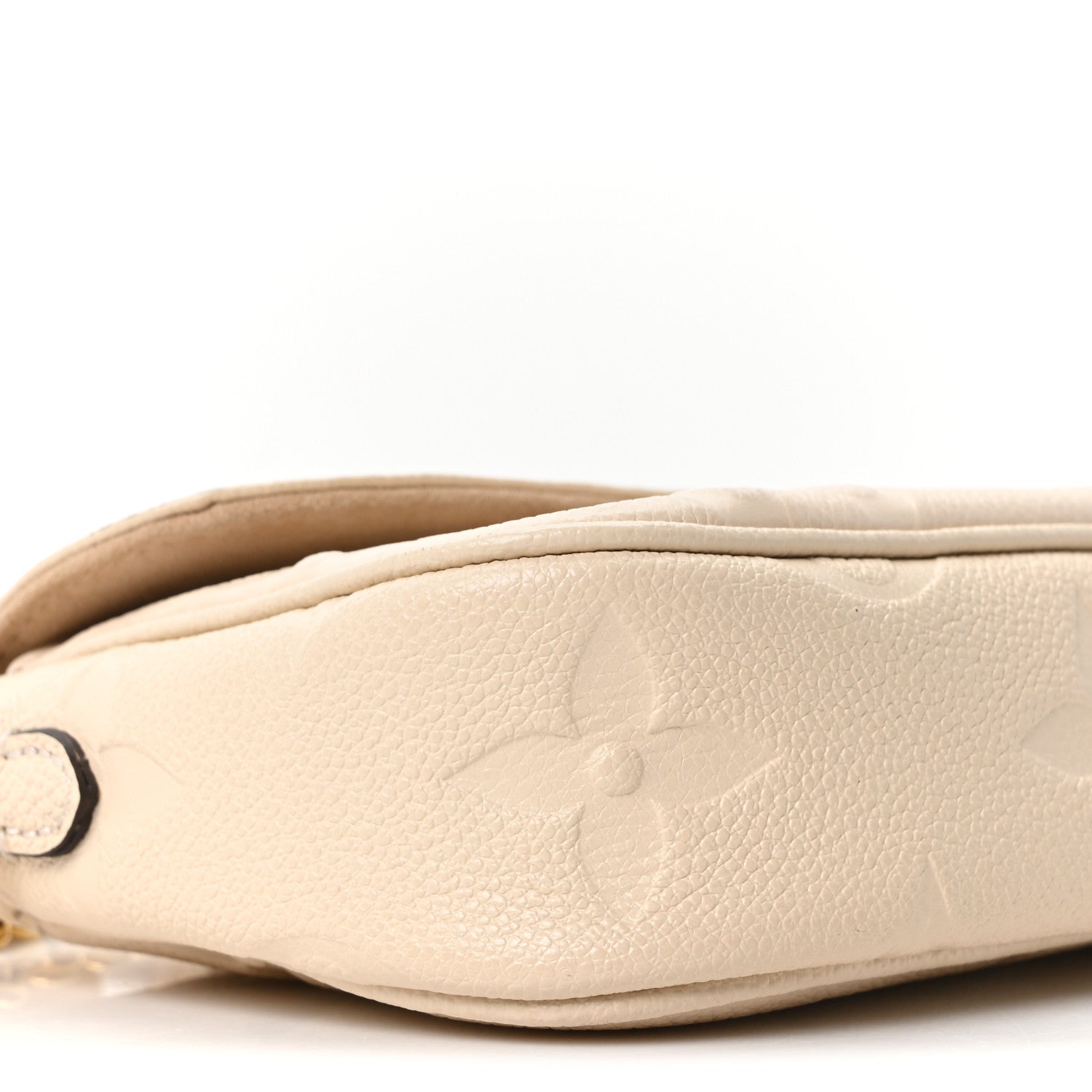 Empreinte Monogram Giant Ivy Wallet On Chain Cream