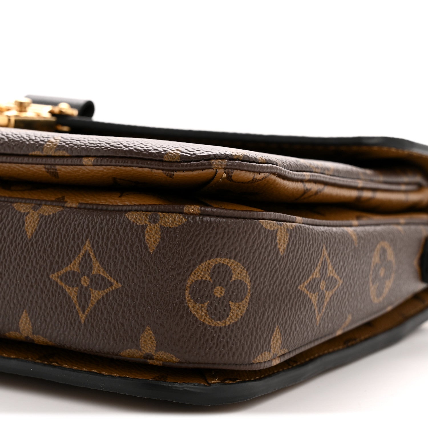 Reverse Monogram Pochette Metis
