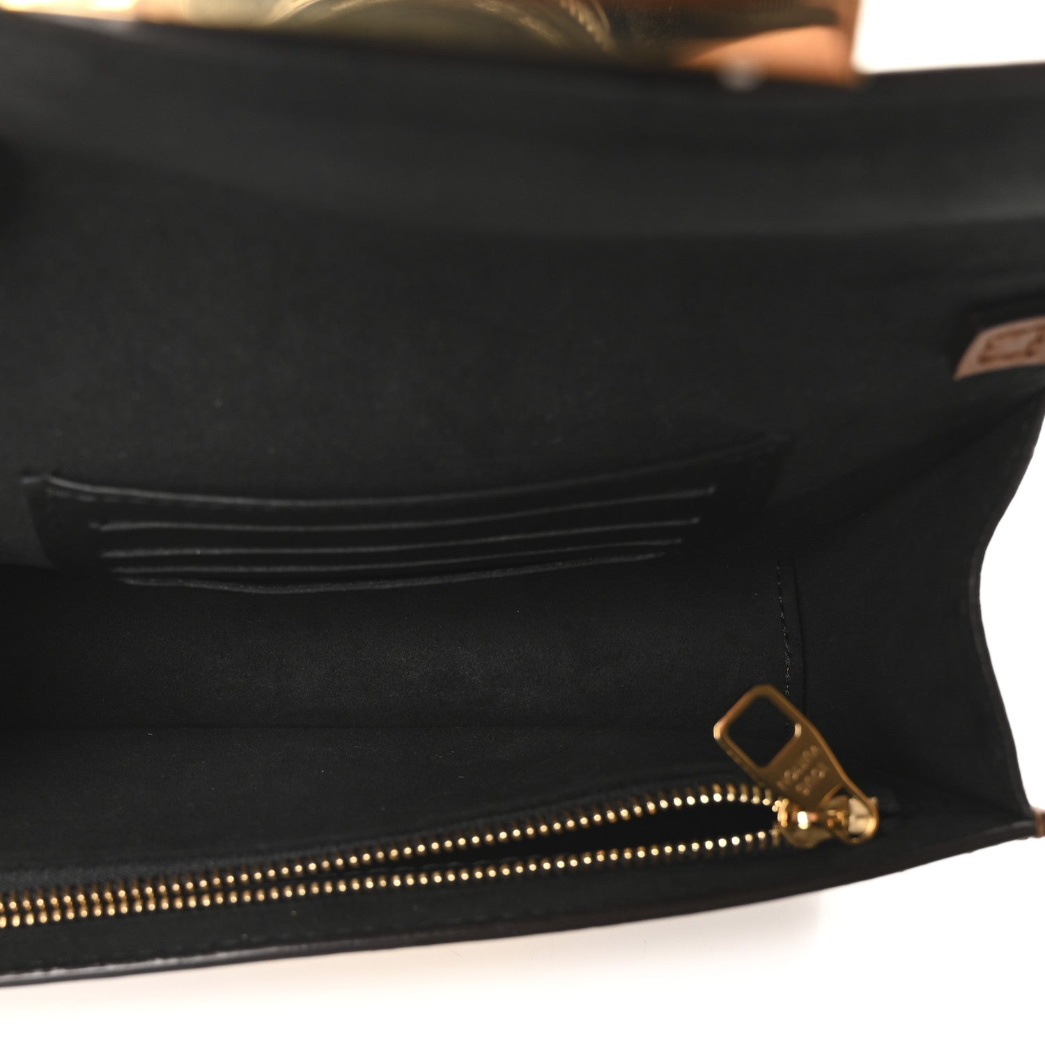 Reverse Monogram Dauphine Chain Wallet
