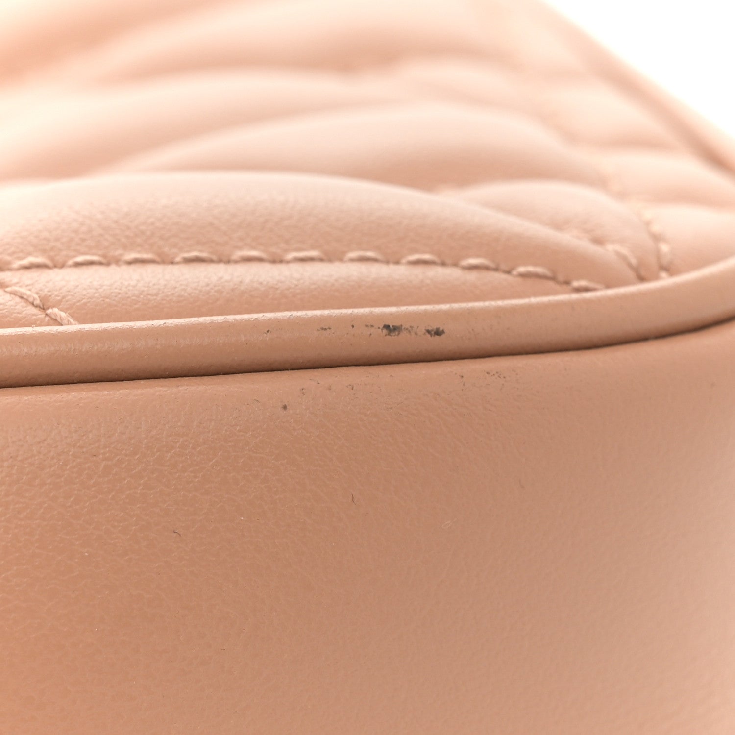 Calfskin Matelasse Aria Small GG Marmont Chain Shoulder Bag Camelia