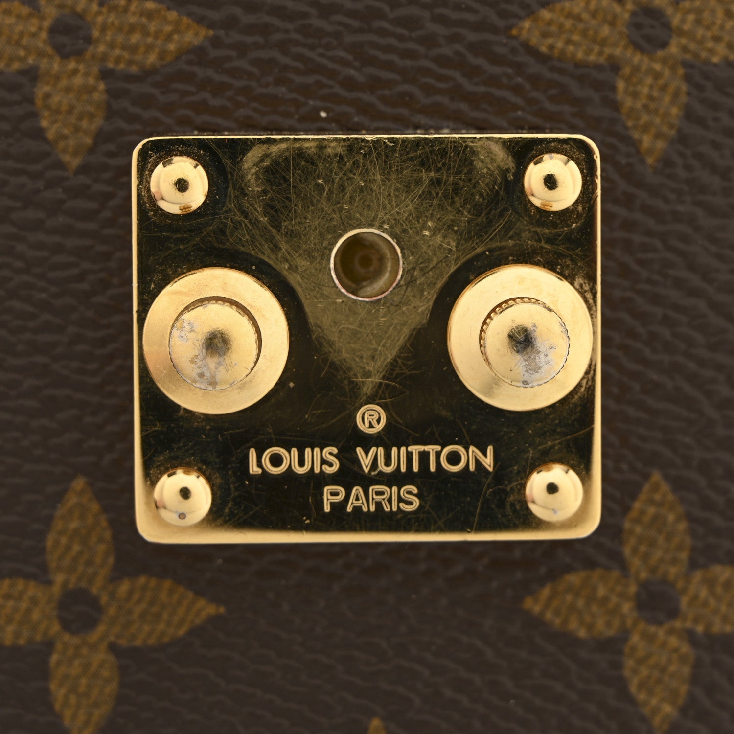 Reverse Monogram Pochette Metis