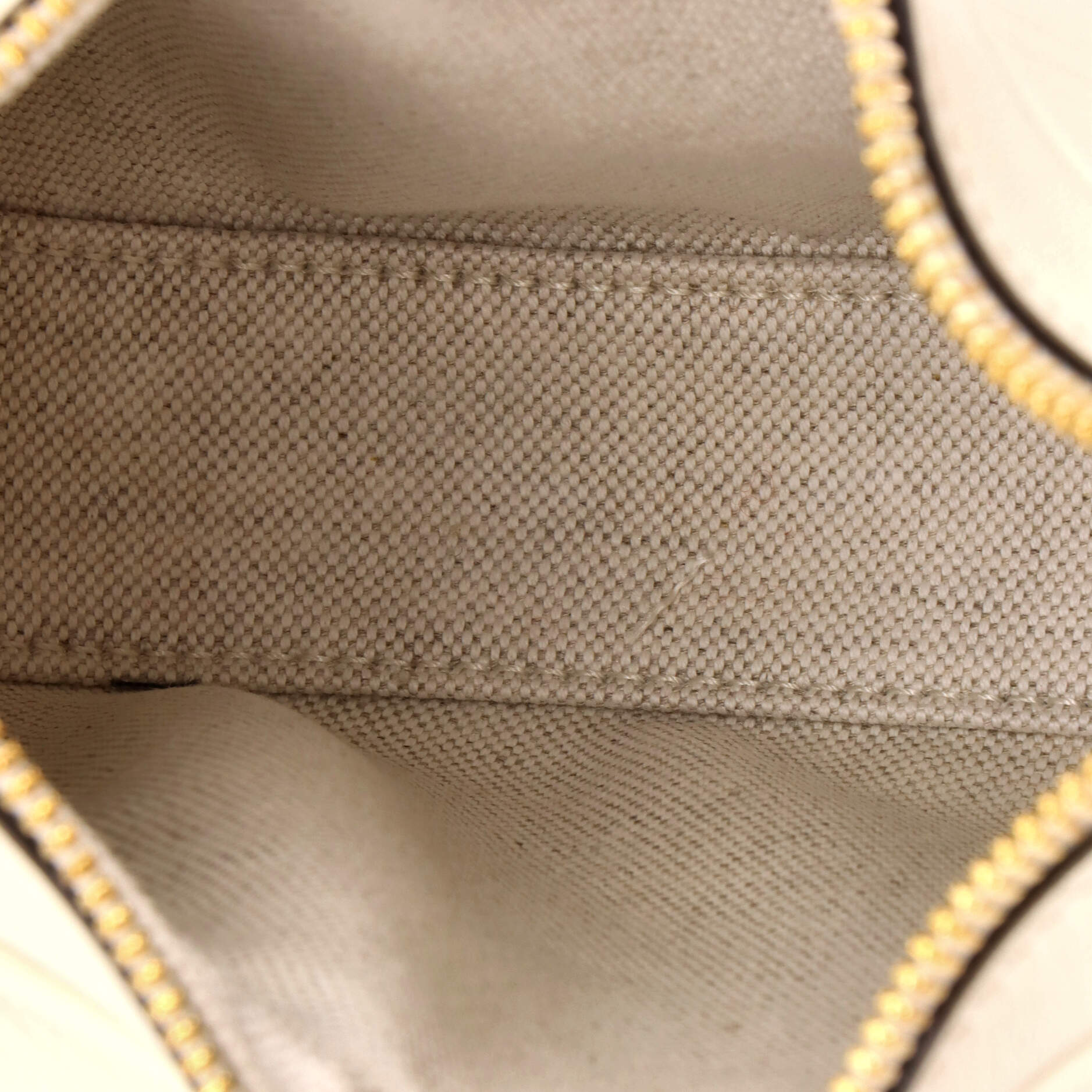 Attache Shoulder Bag Leather Small