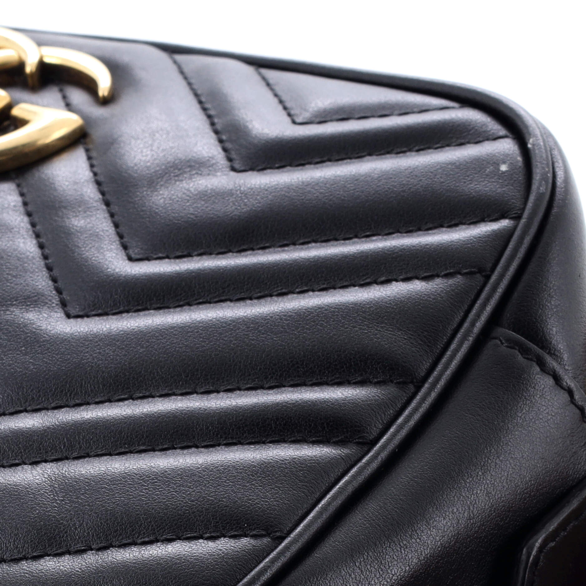 GG Marmont Shoulder Bag Matelasse Leather Small