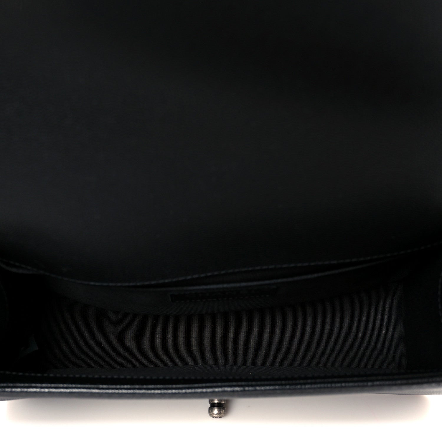 Caviar Quilted Medium Boy Flap Black