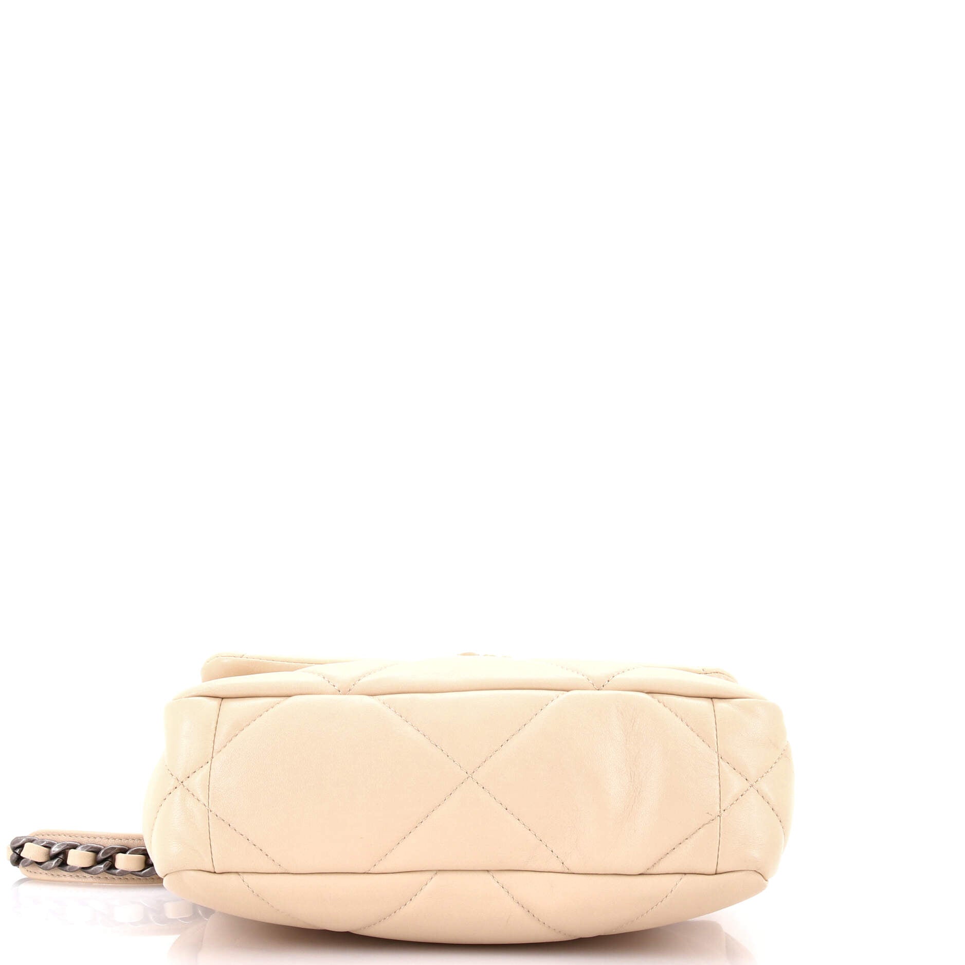 19 Flap Bag Quilted Leather Medium