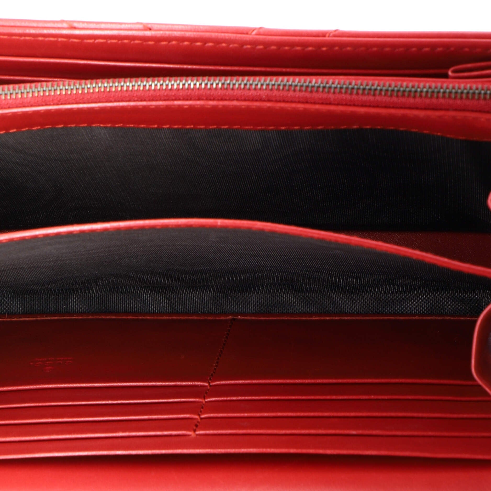 GG Marmont Chain Wallet Matelasse Leather Mini