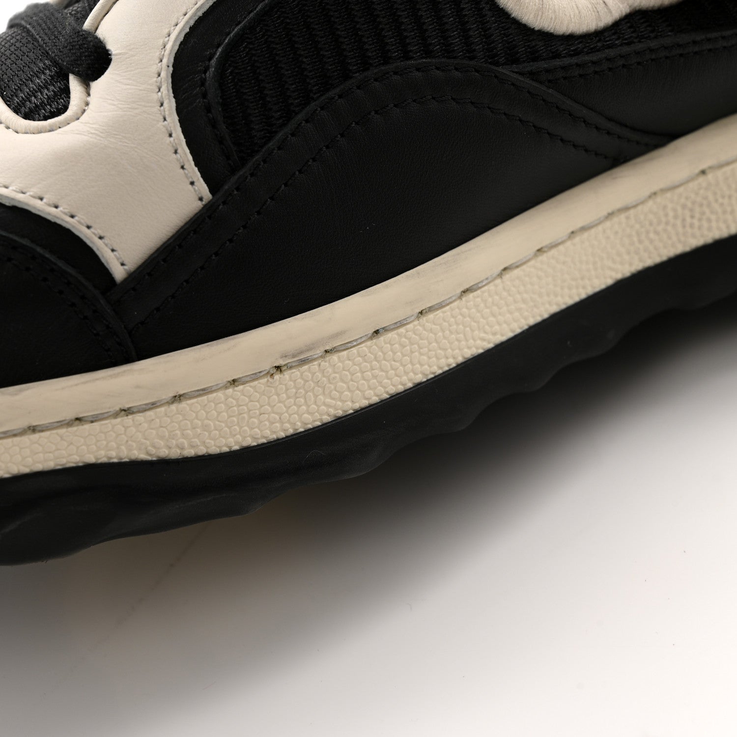 Dali Soft Calfskin Mens Mac80 Sneakers 10.5 Black White