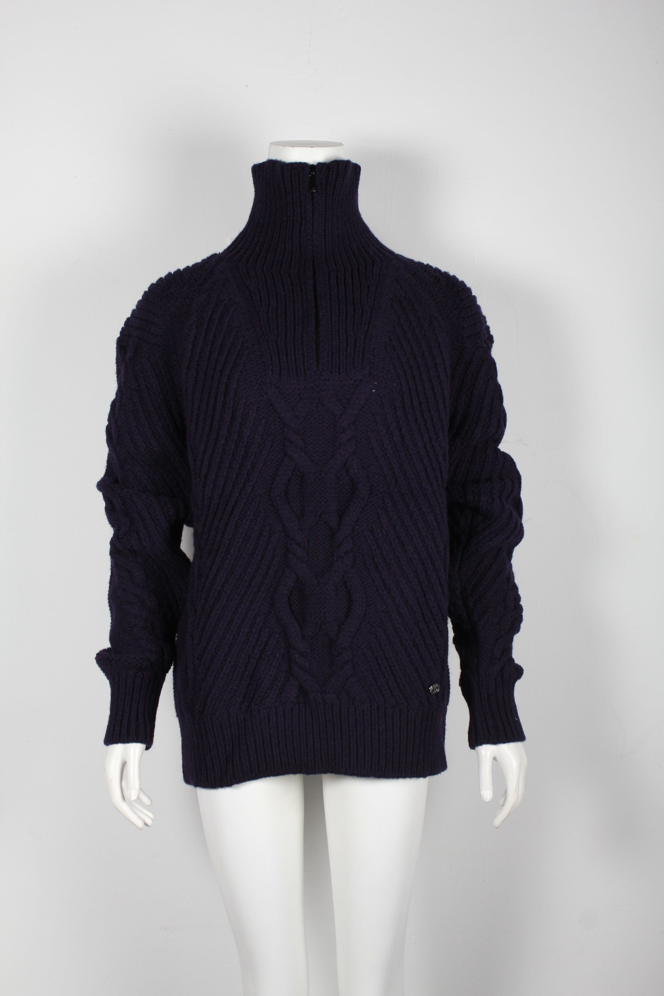 Women's Chanel Cable Knit Pullover in Navy Blue Wool
