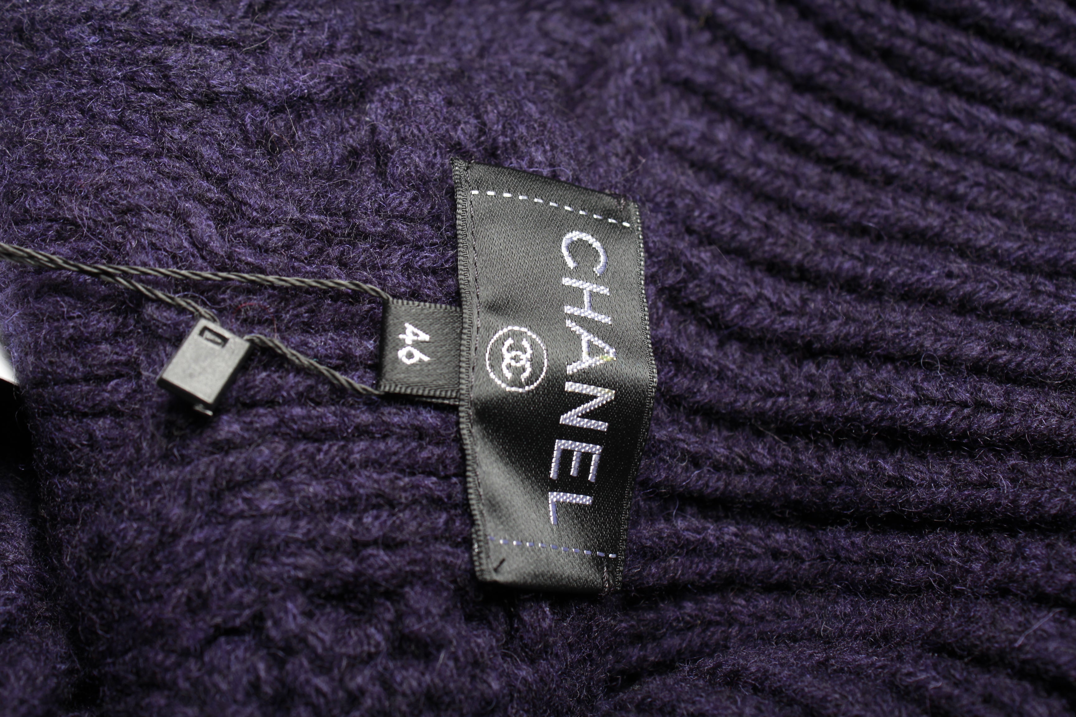 Women's Chanel Cable Knit Pullover in Navy Blue Wool