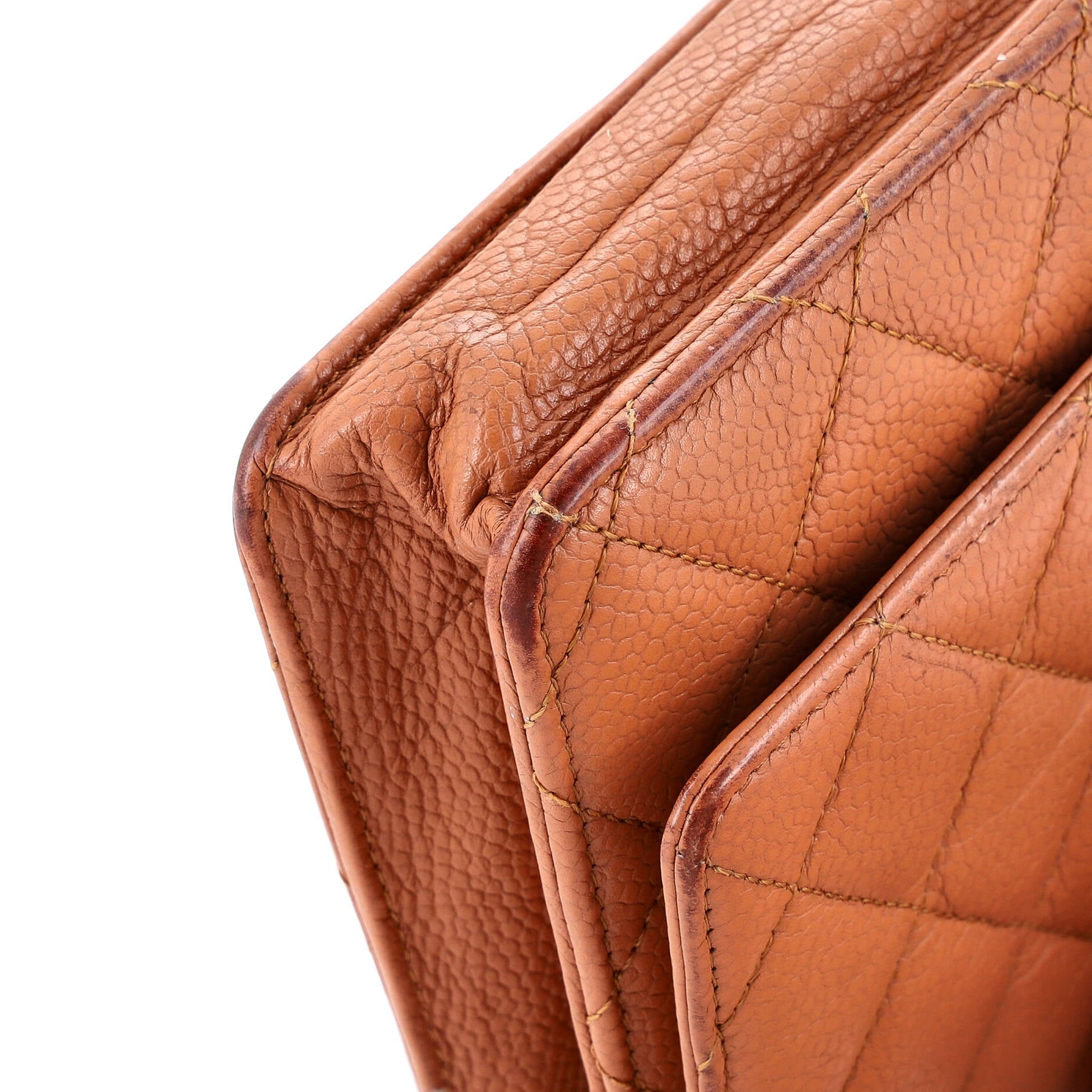Wallet on Chain Quilted Caviar