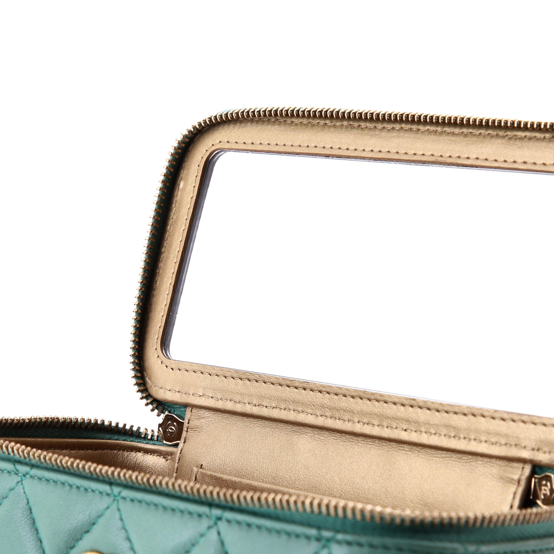 Pearl Crush Vanity Case with Chain Quilted Lambskin Small