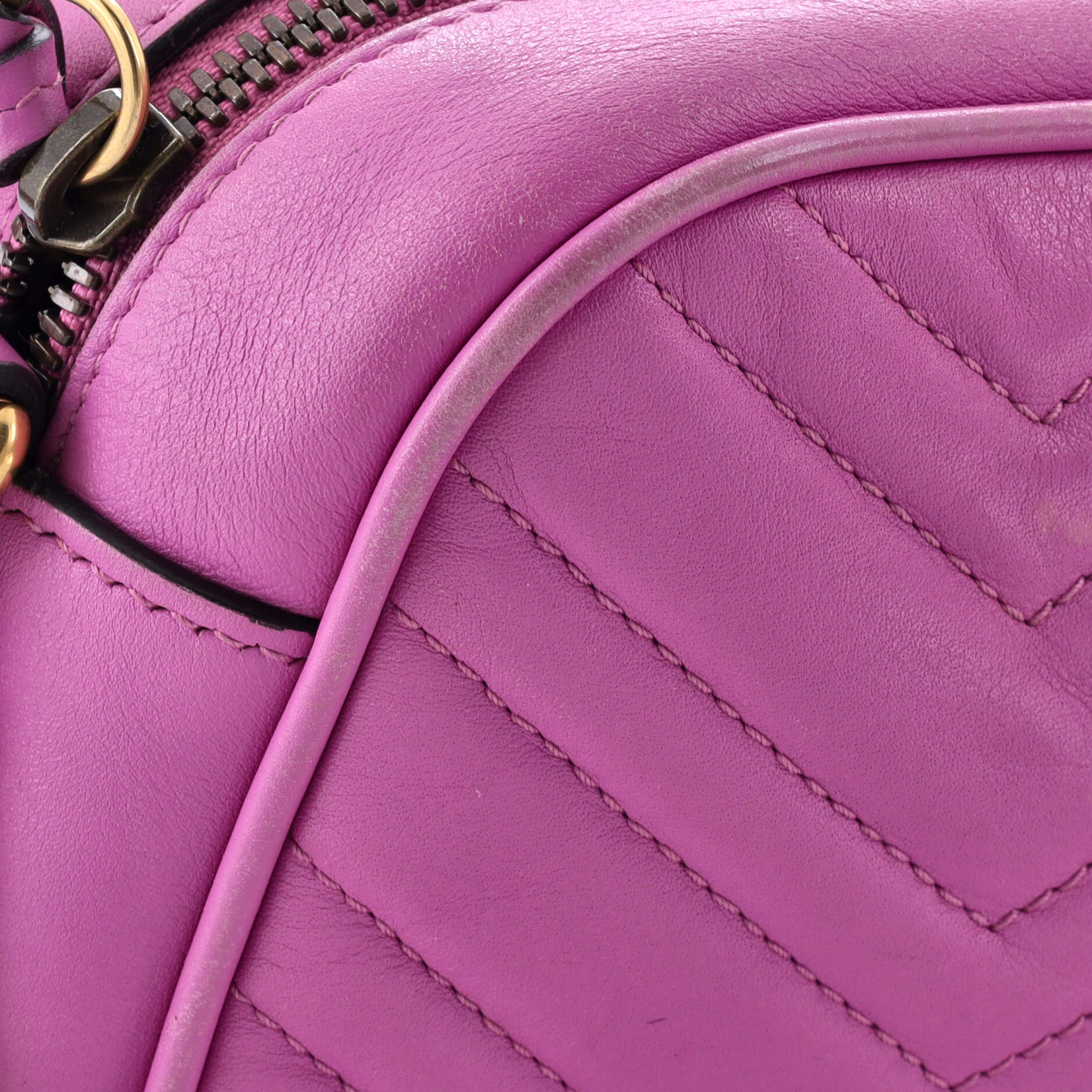 GG Marmont Shoulder Bag Matelasse Leather Small