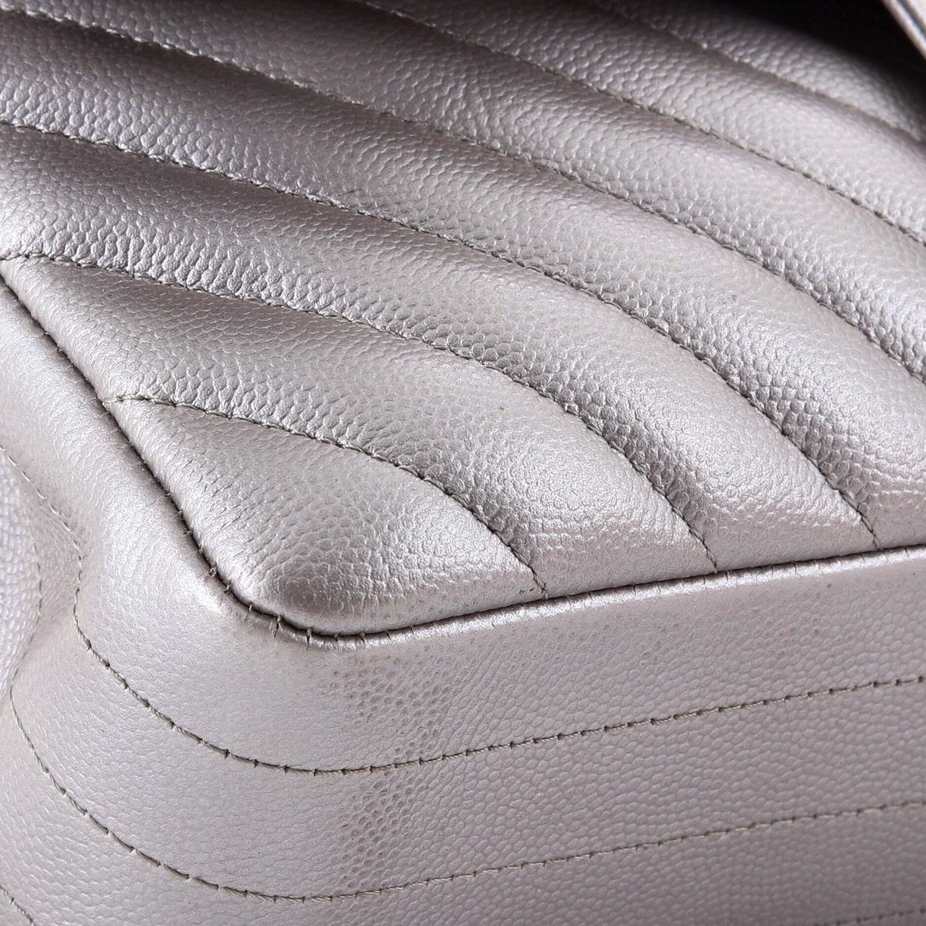 Classic Double Flap Bag Chevron Caviar Medium