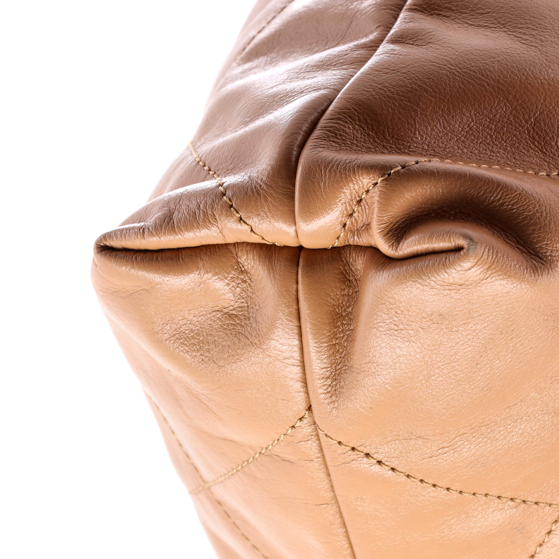 22 Chain Hobo Quilted Calfskin Medium