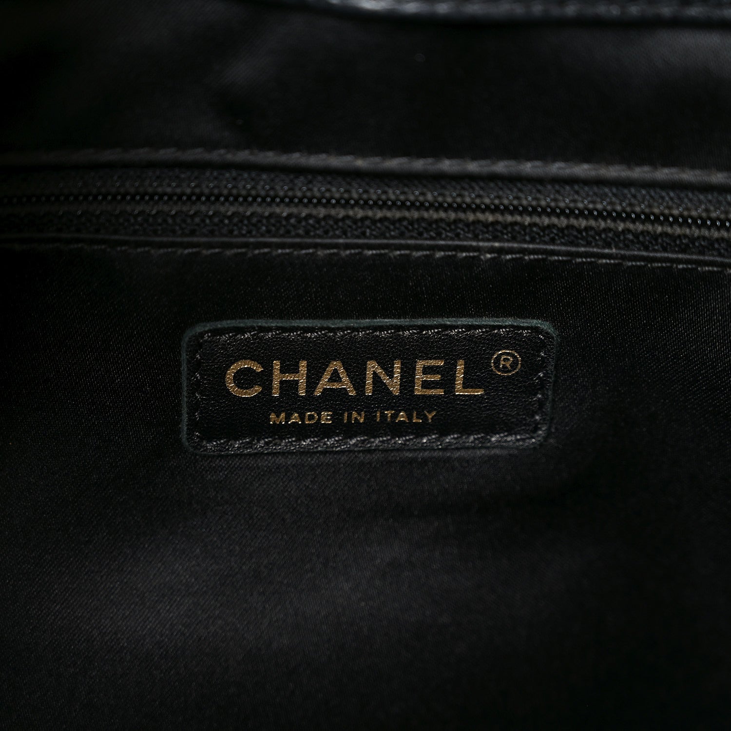 Caviar Quilted XL Grand Shopping Tote GST Black