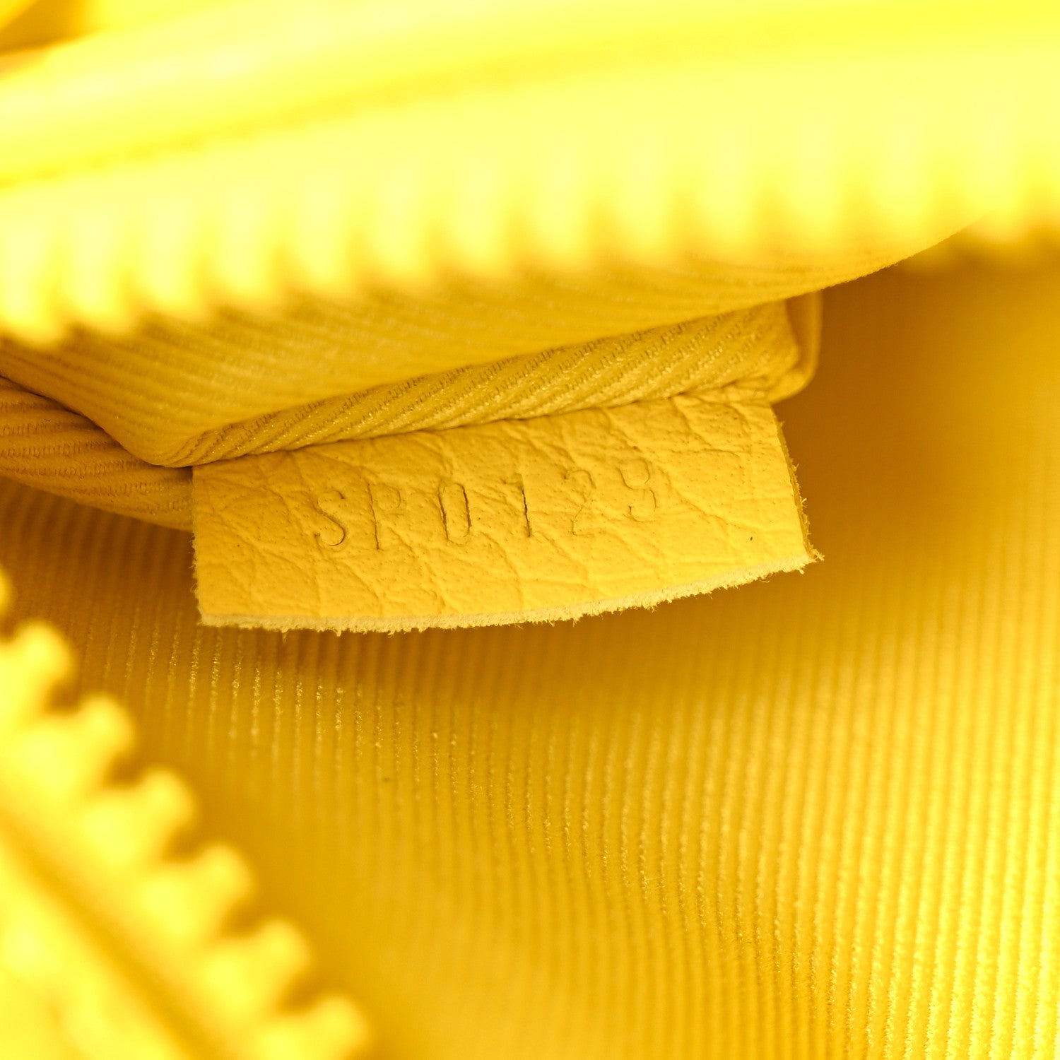 Taurillon Monogram Pochette Volga Yellow