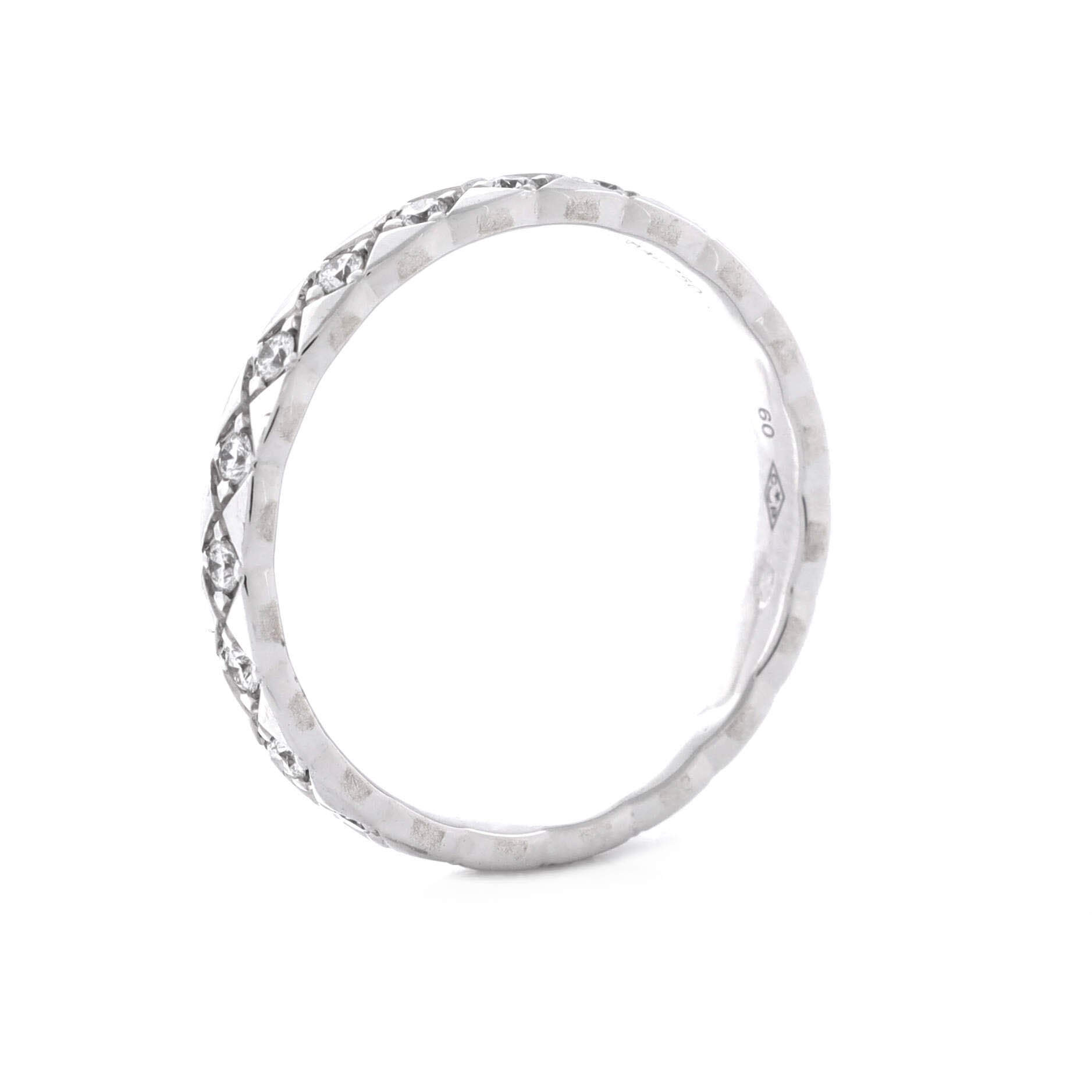 Coco Crush Ring 18K White Gold and Diamonds Mini