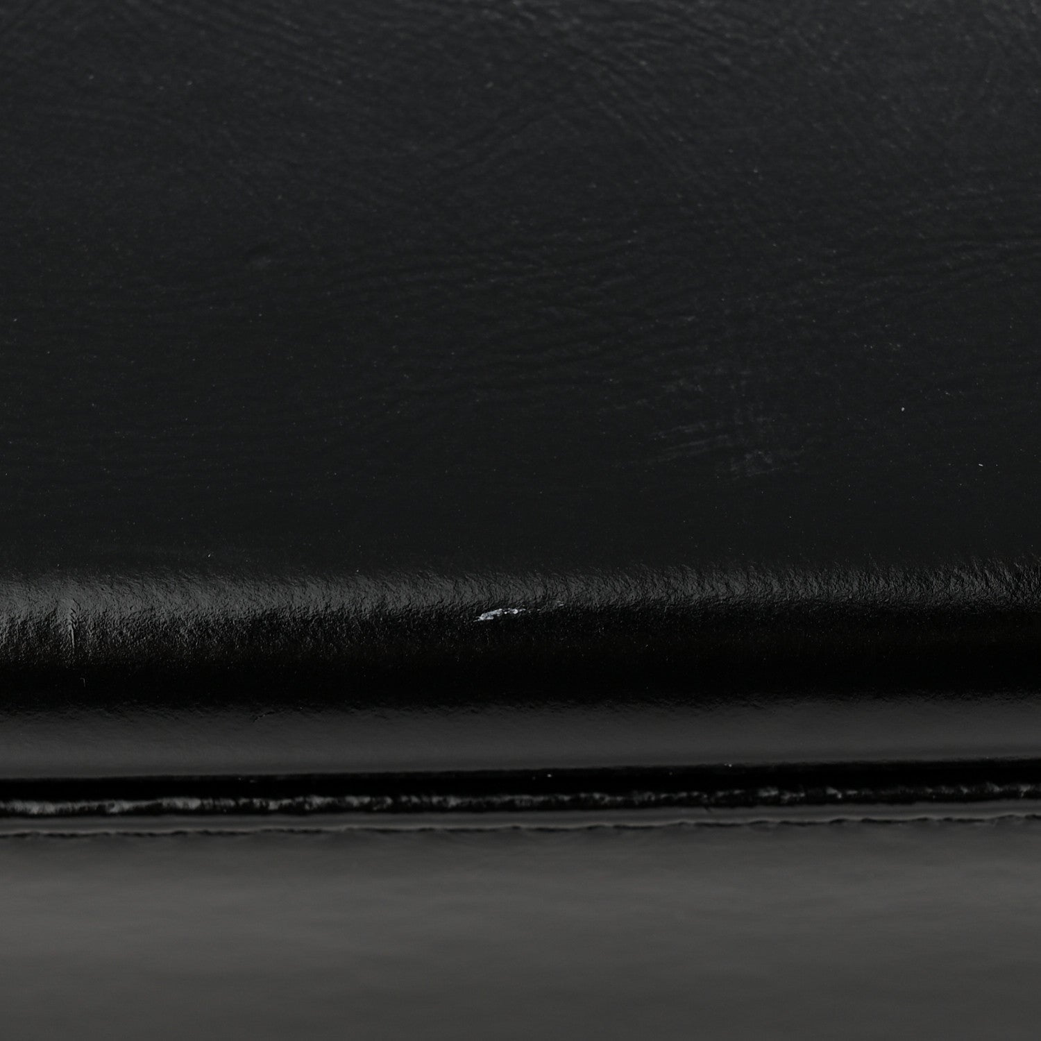Aged Calfskin Quilted New Medium Gabrielle Hobo Black